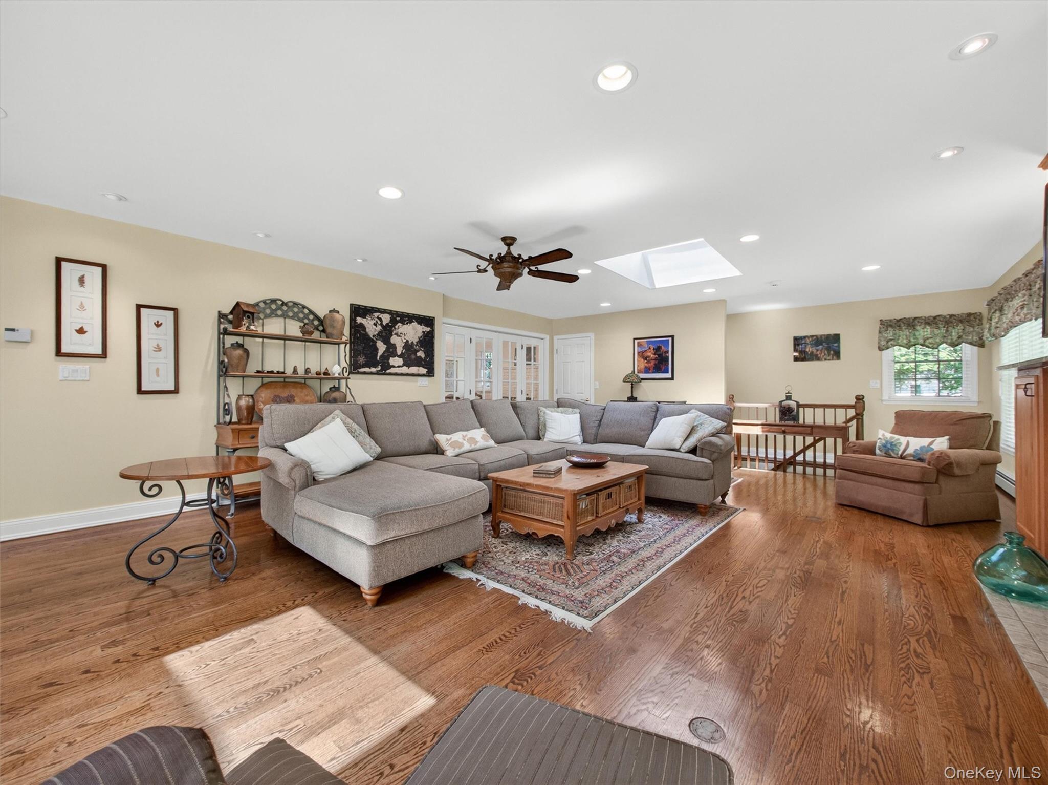 22 E Mayer Drive