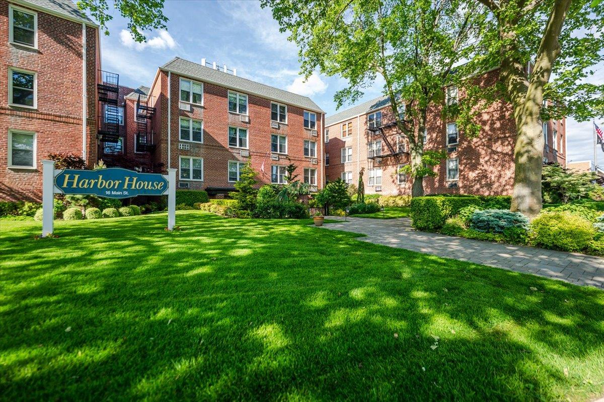 16 Main Street #3Y, East Rockaway, New York image 16