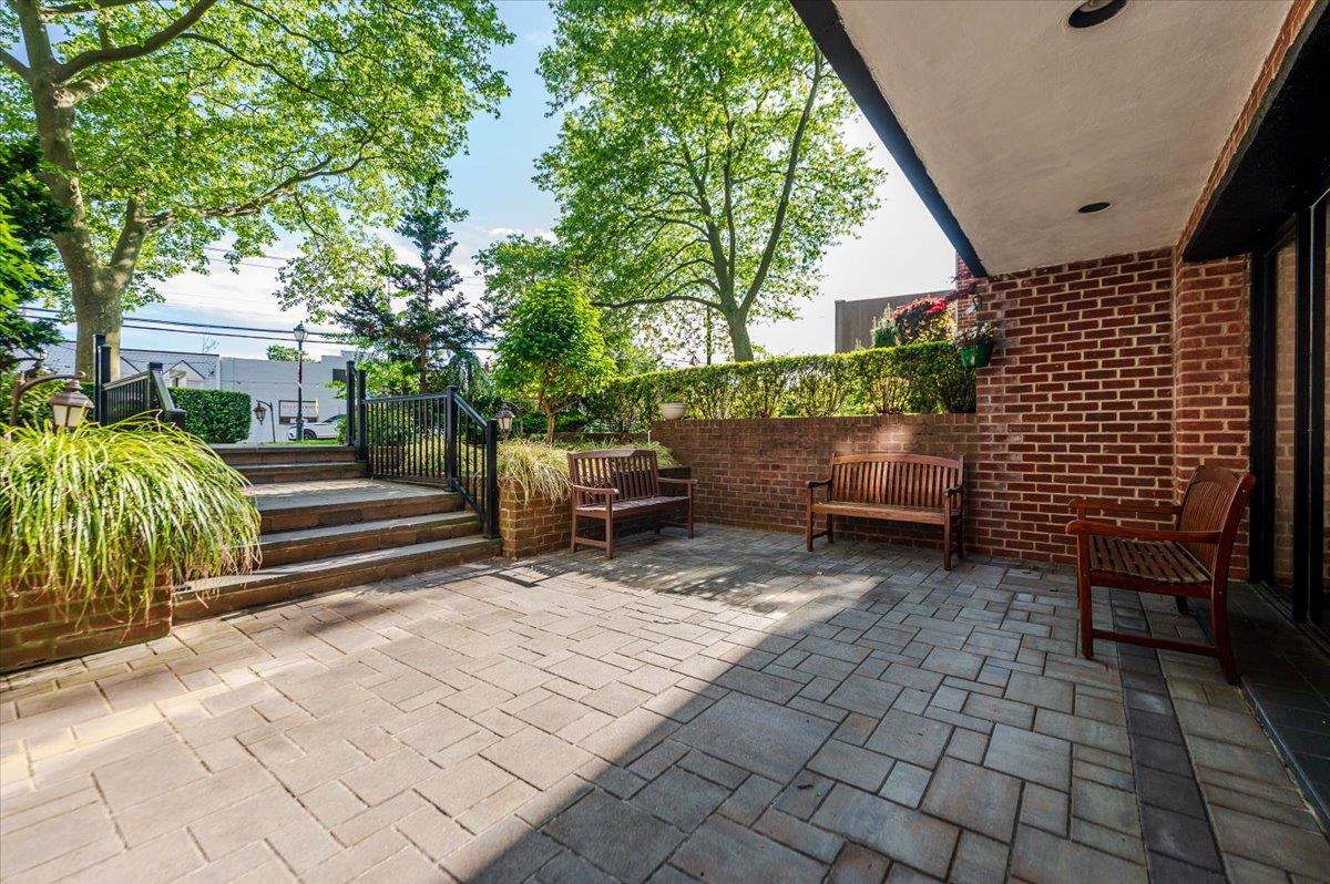16 Main Street #3Y, East Rockaway, New York image 2