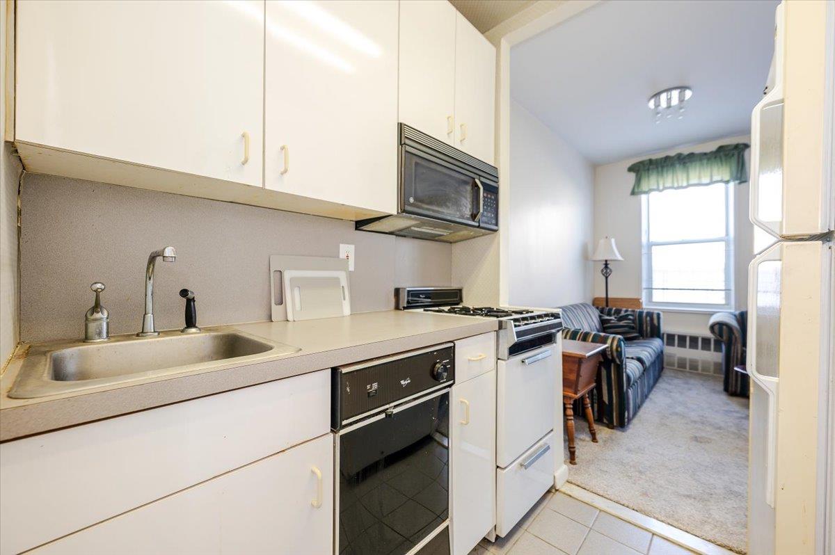 16 Main Street #3Y, East Rockaway, New York image 9