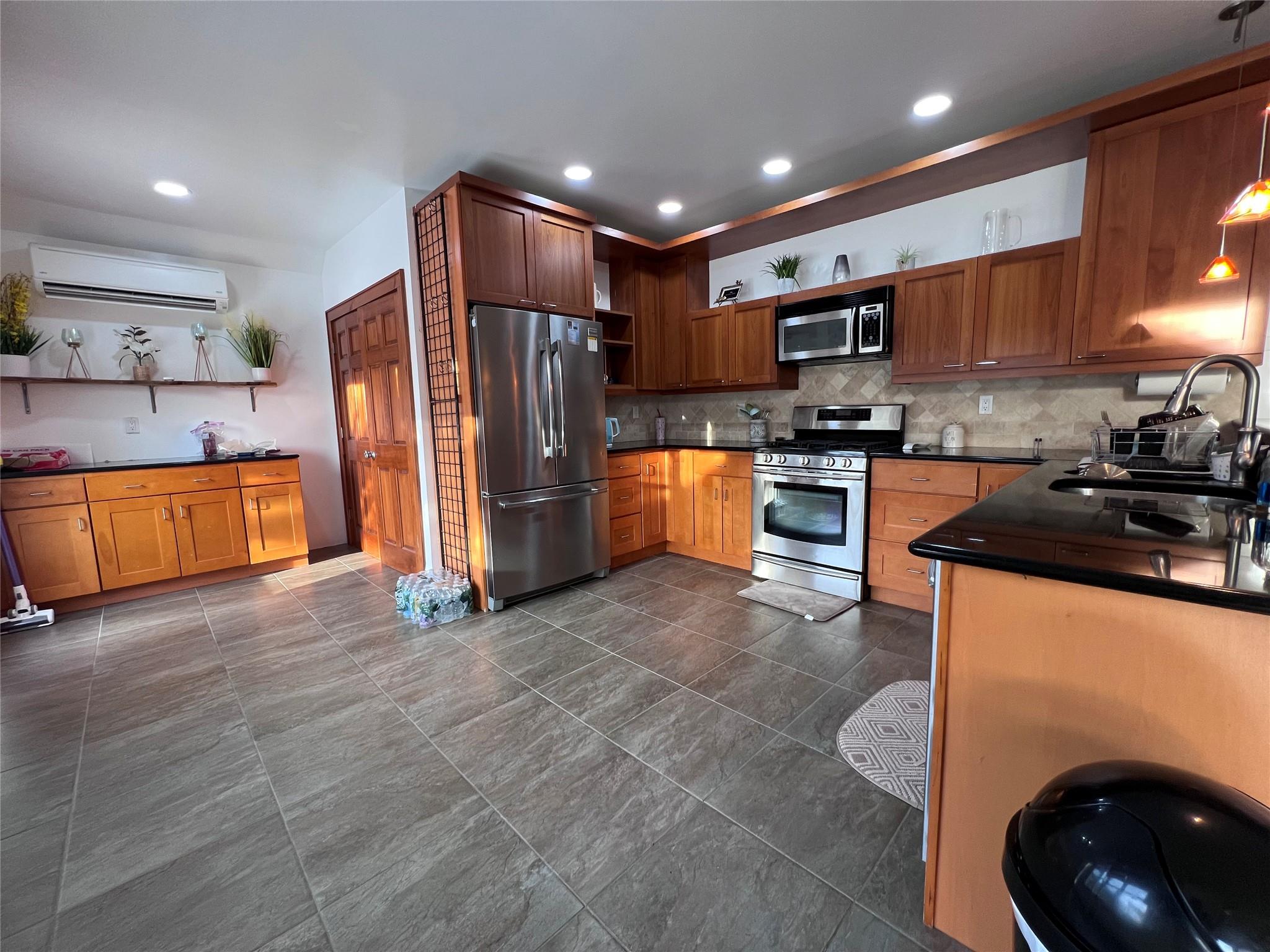 3442 Colony Drive, Baldwin Harbor, New York image 12