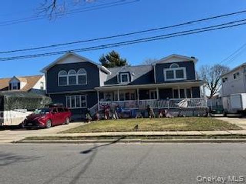 2175 Spruce Street Wantagh NY 11793
