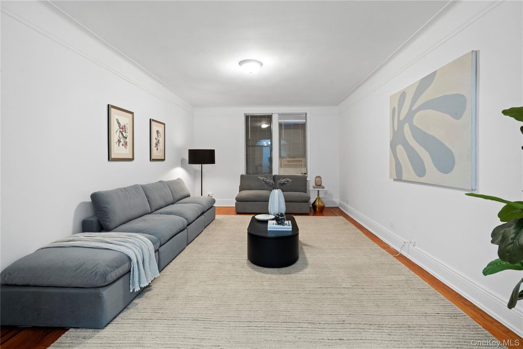 Photo of 11021 73rd Road #5H, Forest Hills, NY 11375 (MLS # 944400)