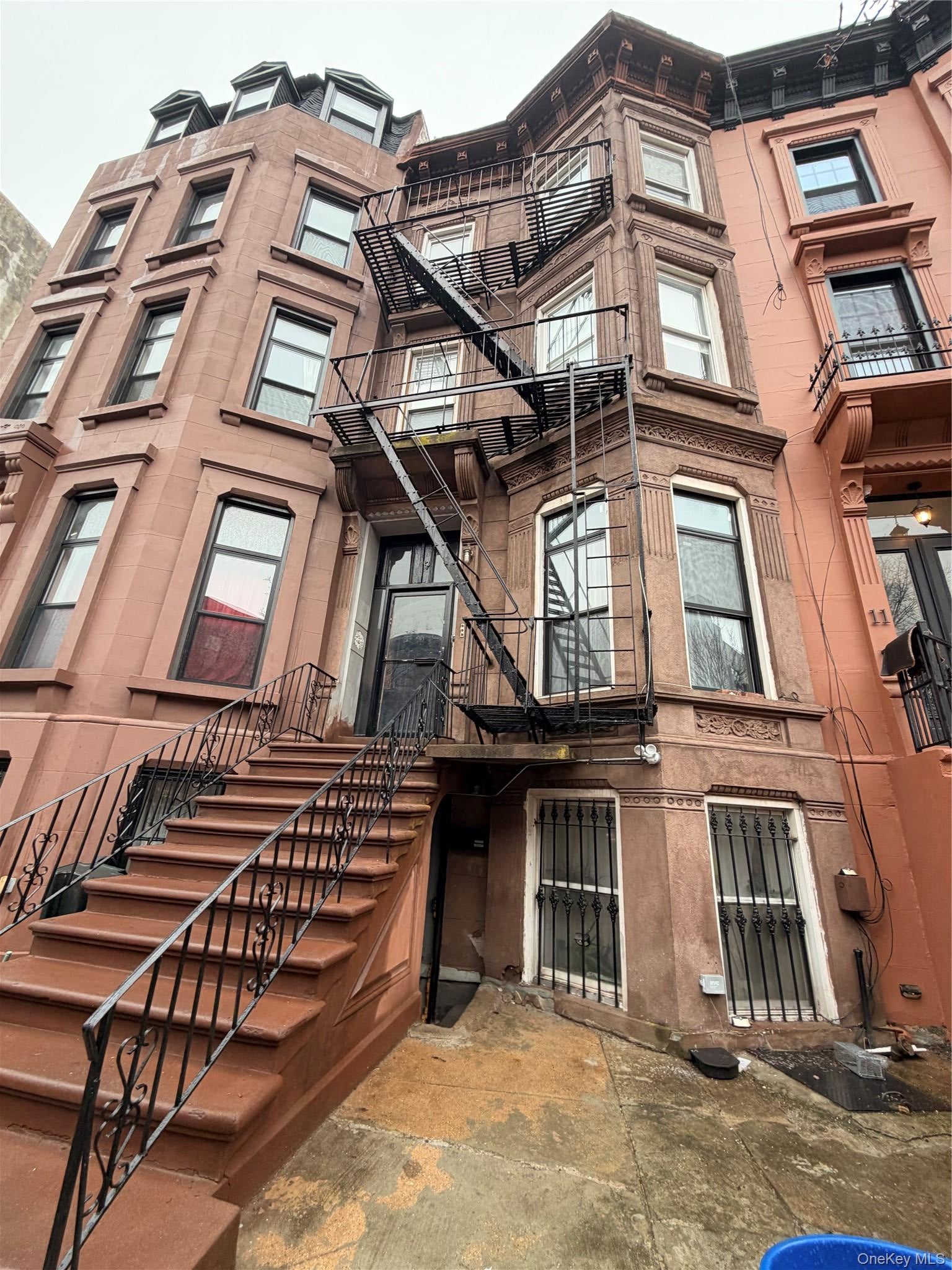 9 Spencer Place 4 - Photo 2
