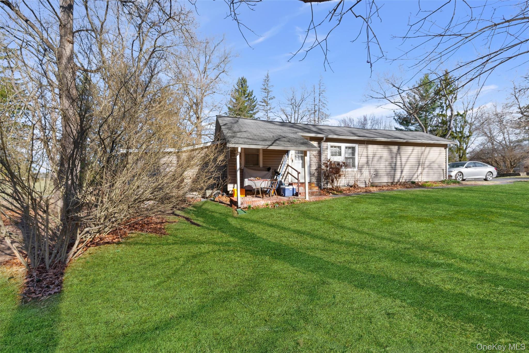 75 Old Minisink Trail