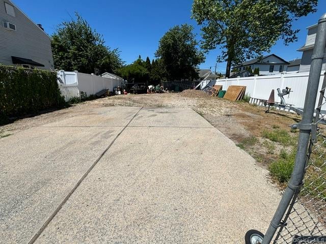 623 stewart Avenue - Photo 2