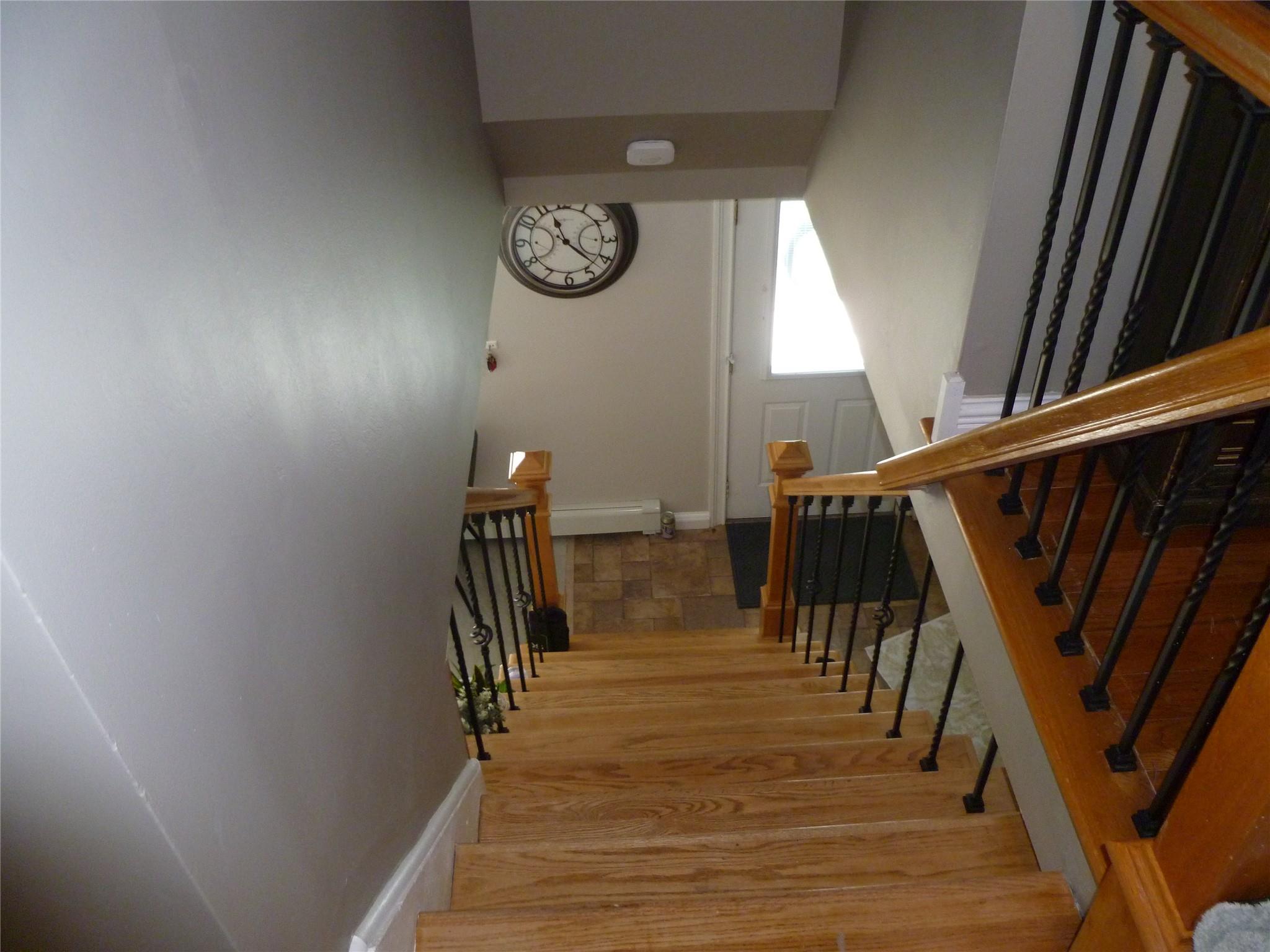 28 Crabtree Lane, Levittown, New York image 10