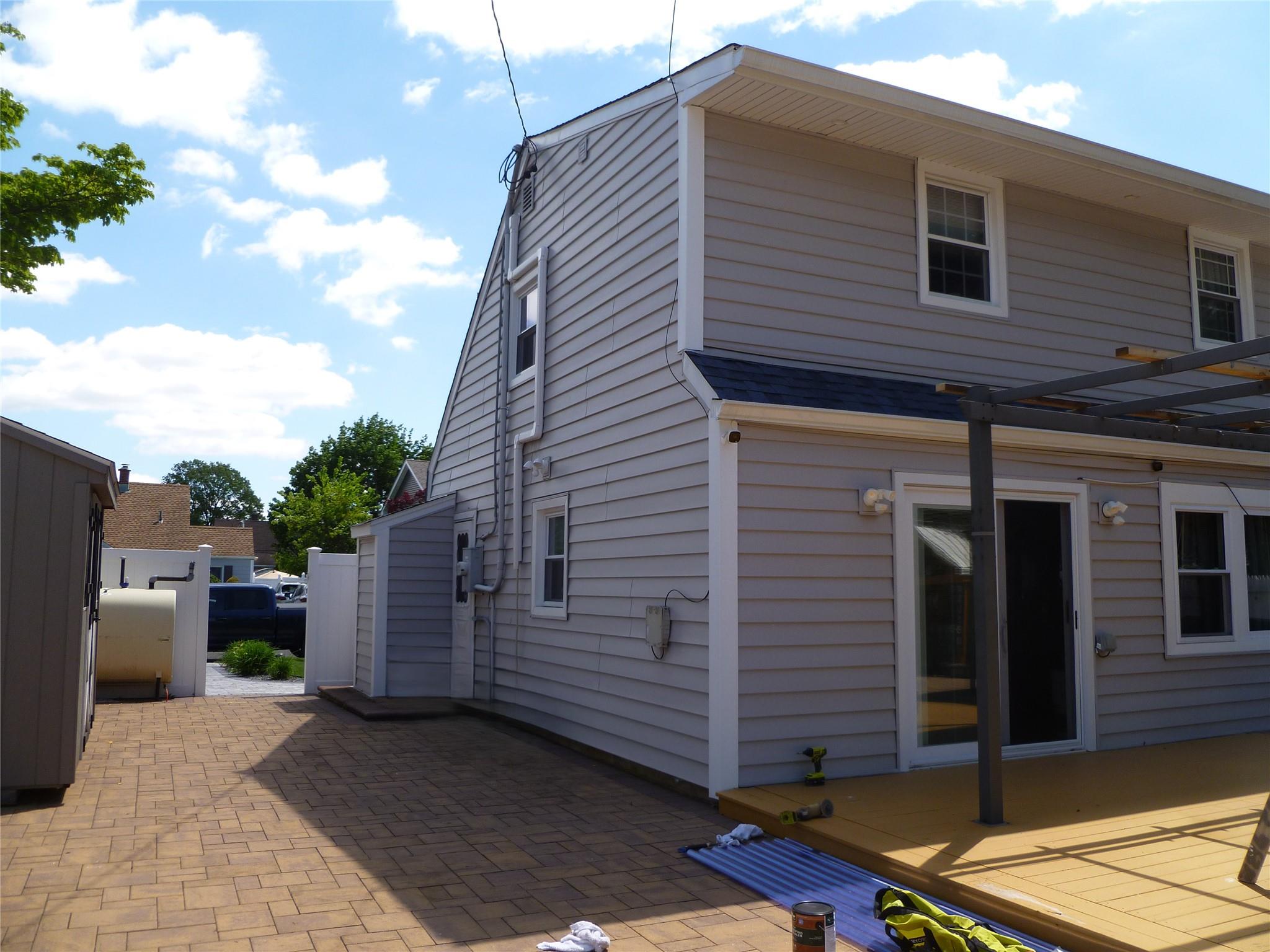 28 Crabtree Lane, Levittown, New York image 23