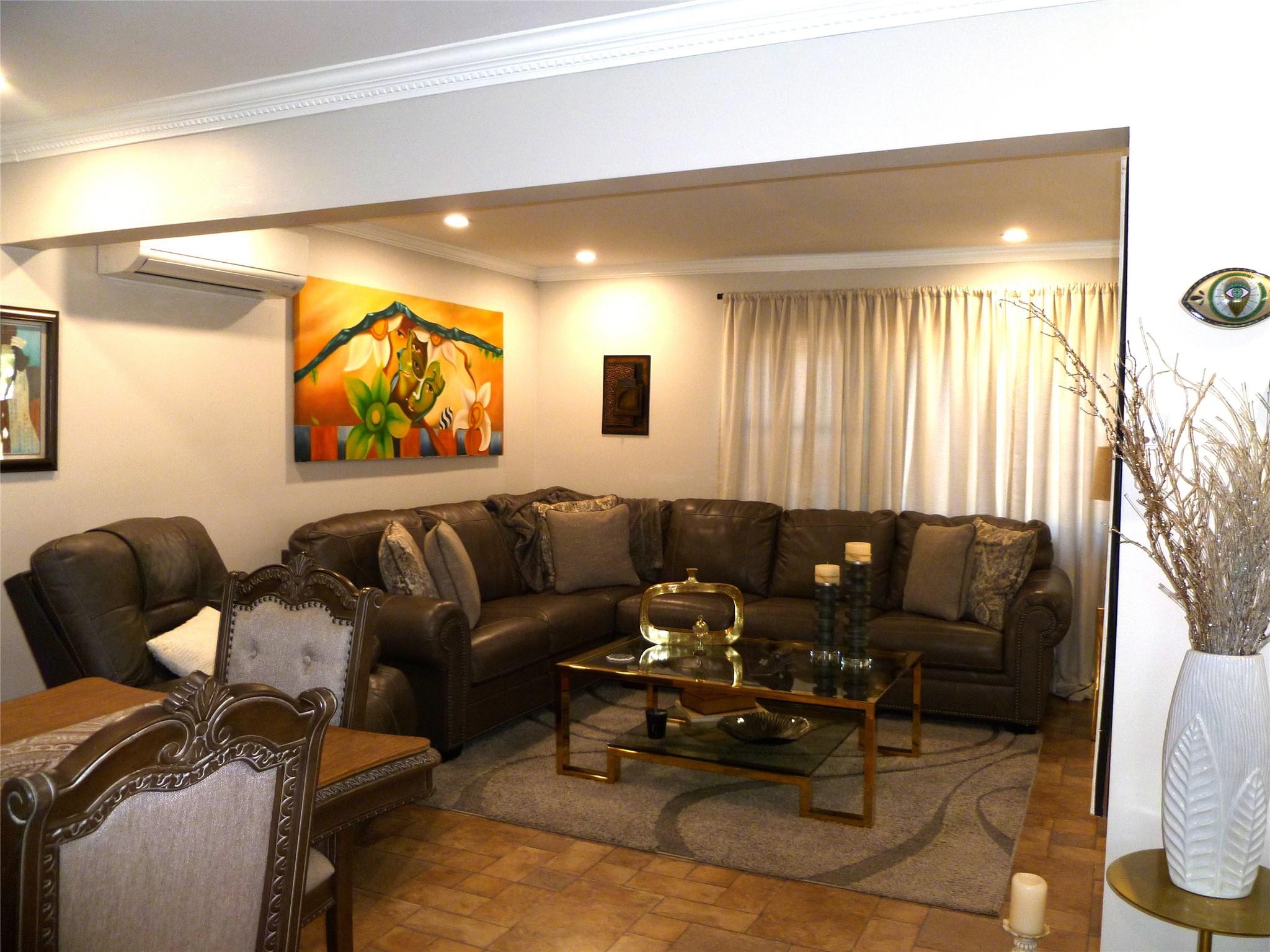 28 Crabtree Lane, Levittown, New York image 13