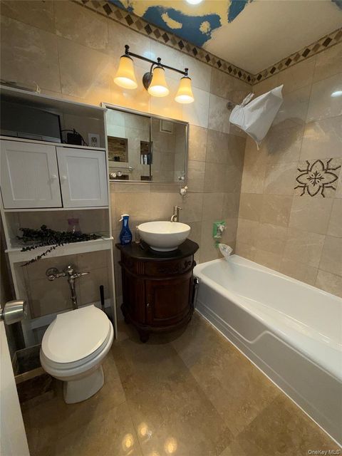 153-25 88th Street 5G Howard Beach NY 11414