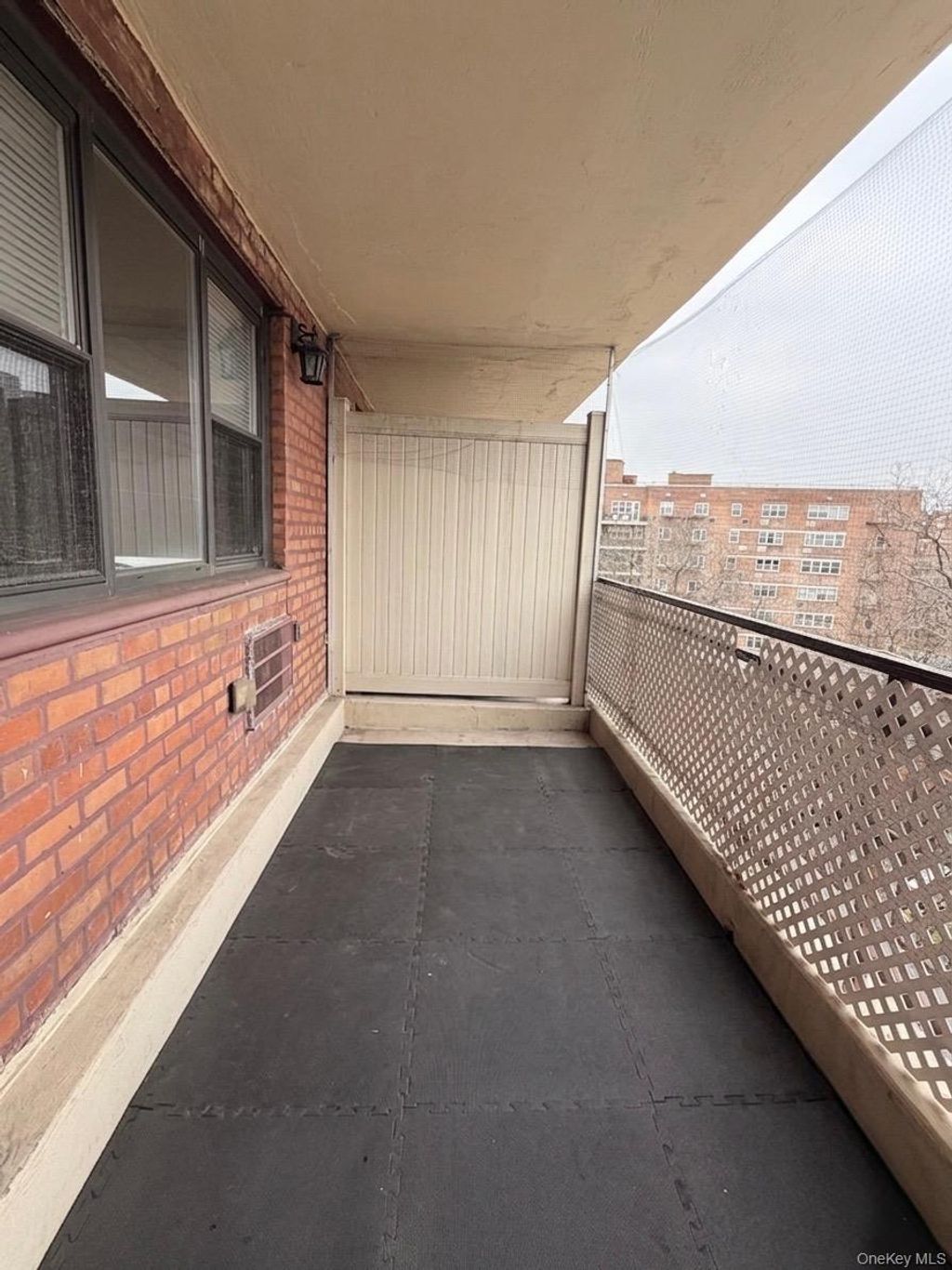 Photo of 153-25 88th Street #5G, Howard Beach, NY 11414 (MLS # 980119)