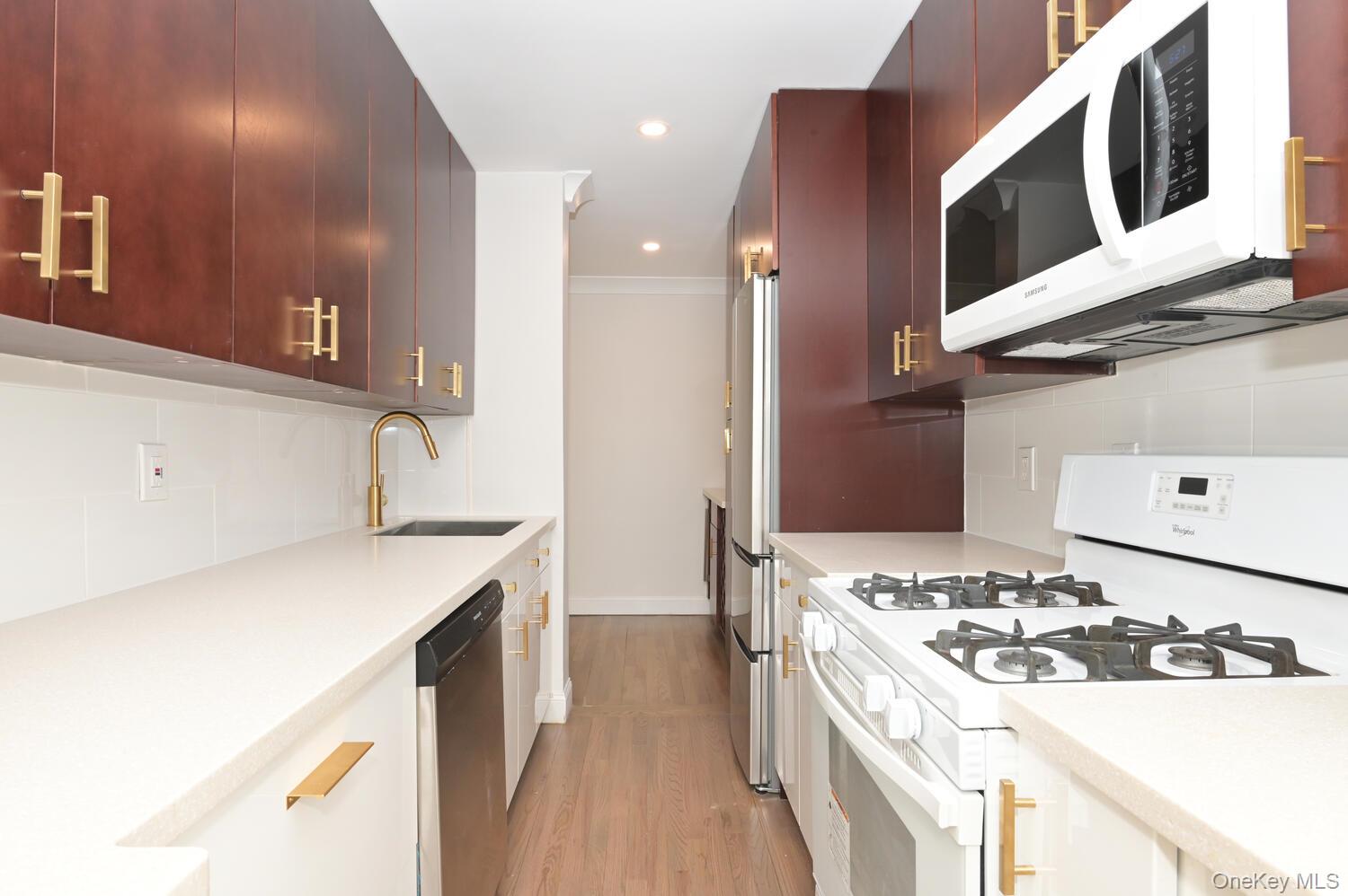 6 Birchwood Court 4N