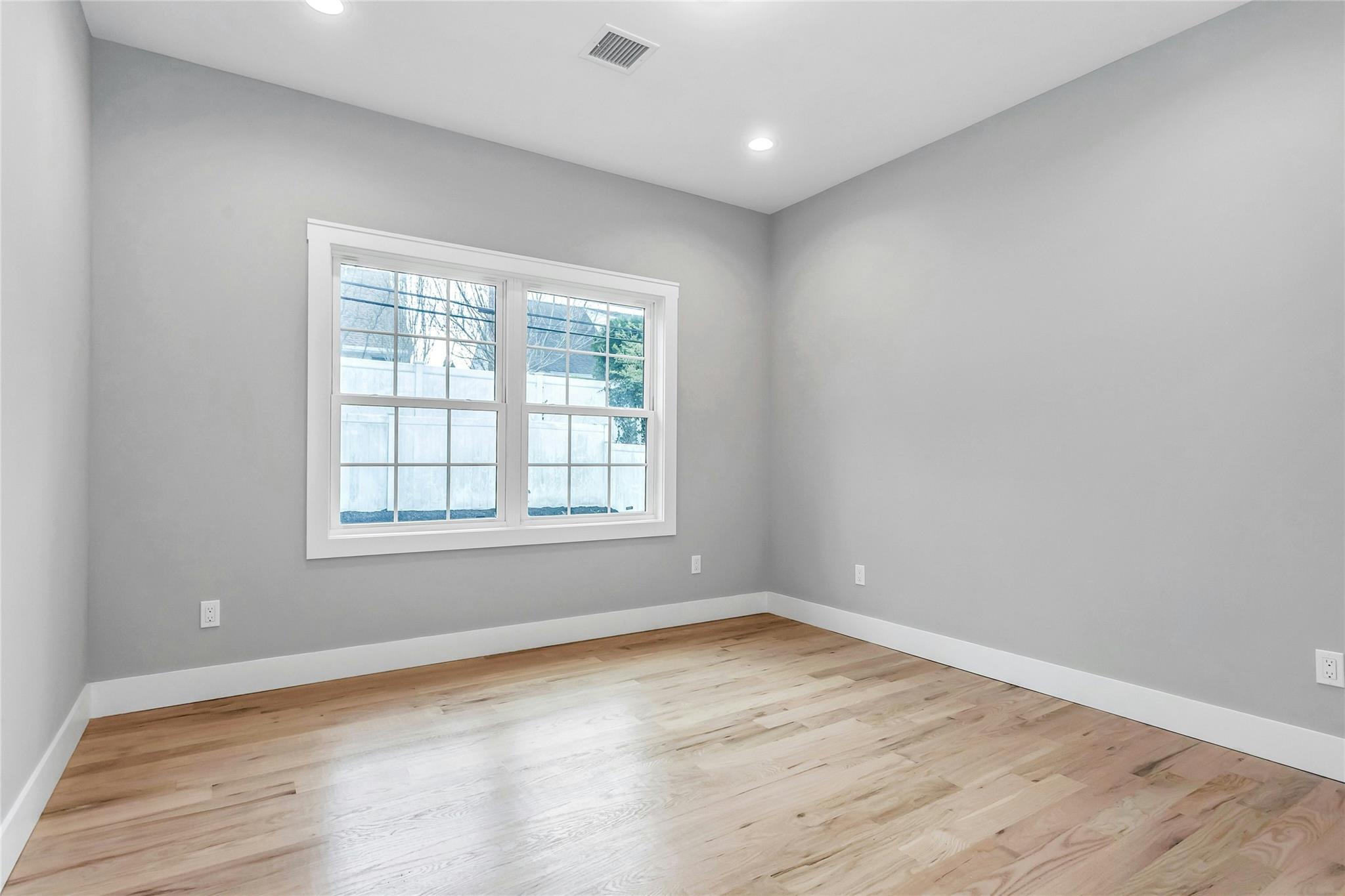 14 Terry Lane, Plainview, New York image 17
