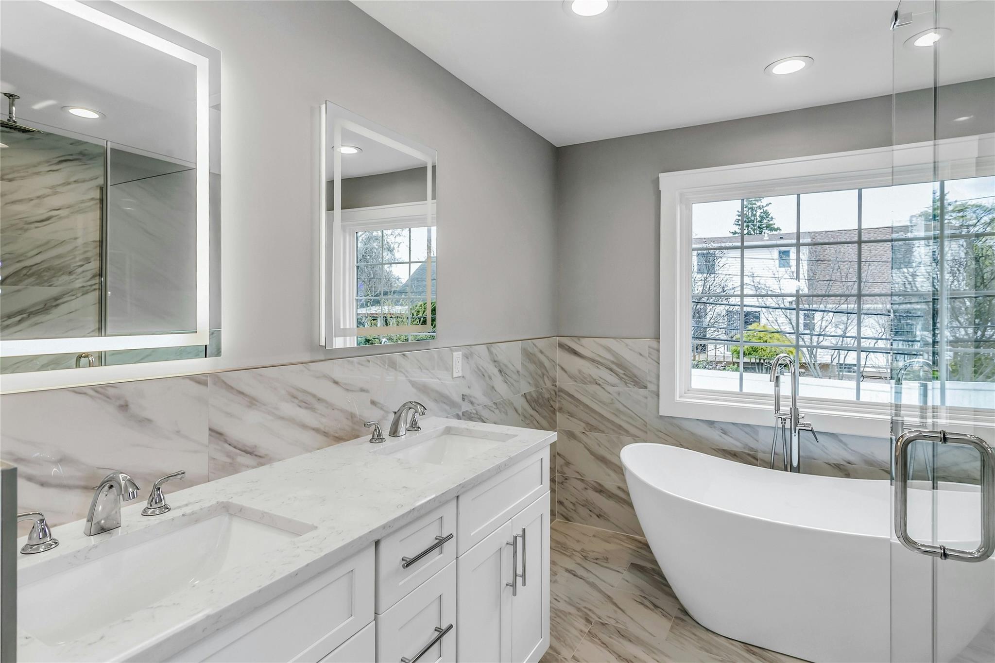 14 Terry Lane, Plainview, New York image 23