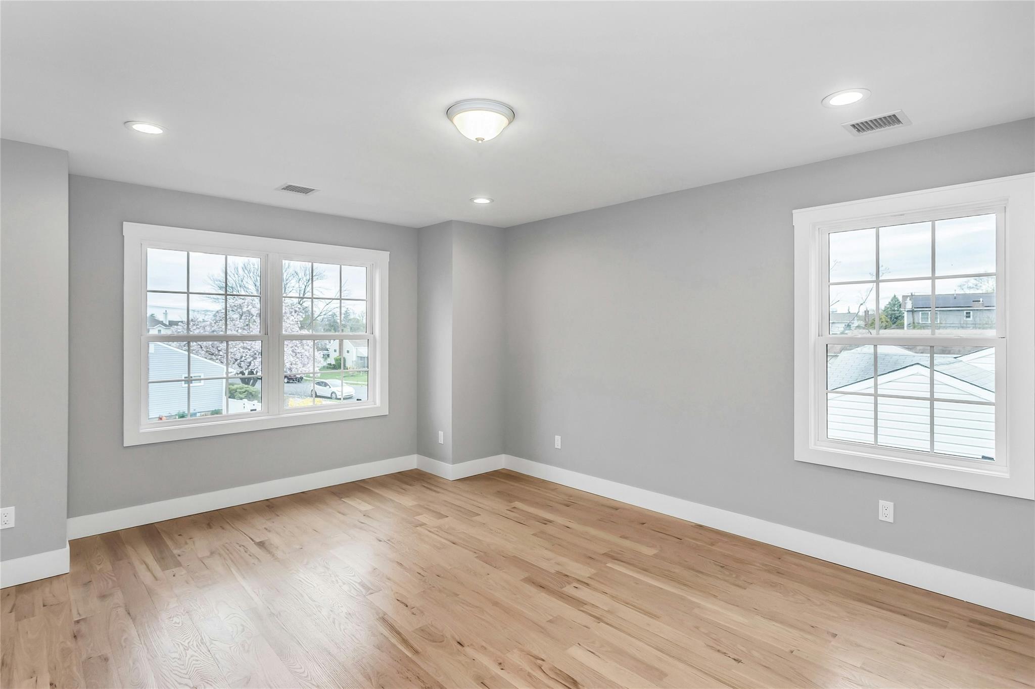 14 Terry Lane, Plainview, New York image 27
