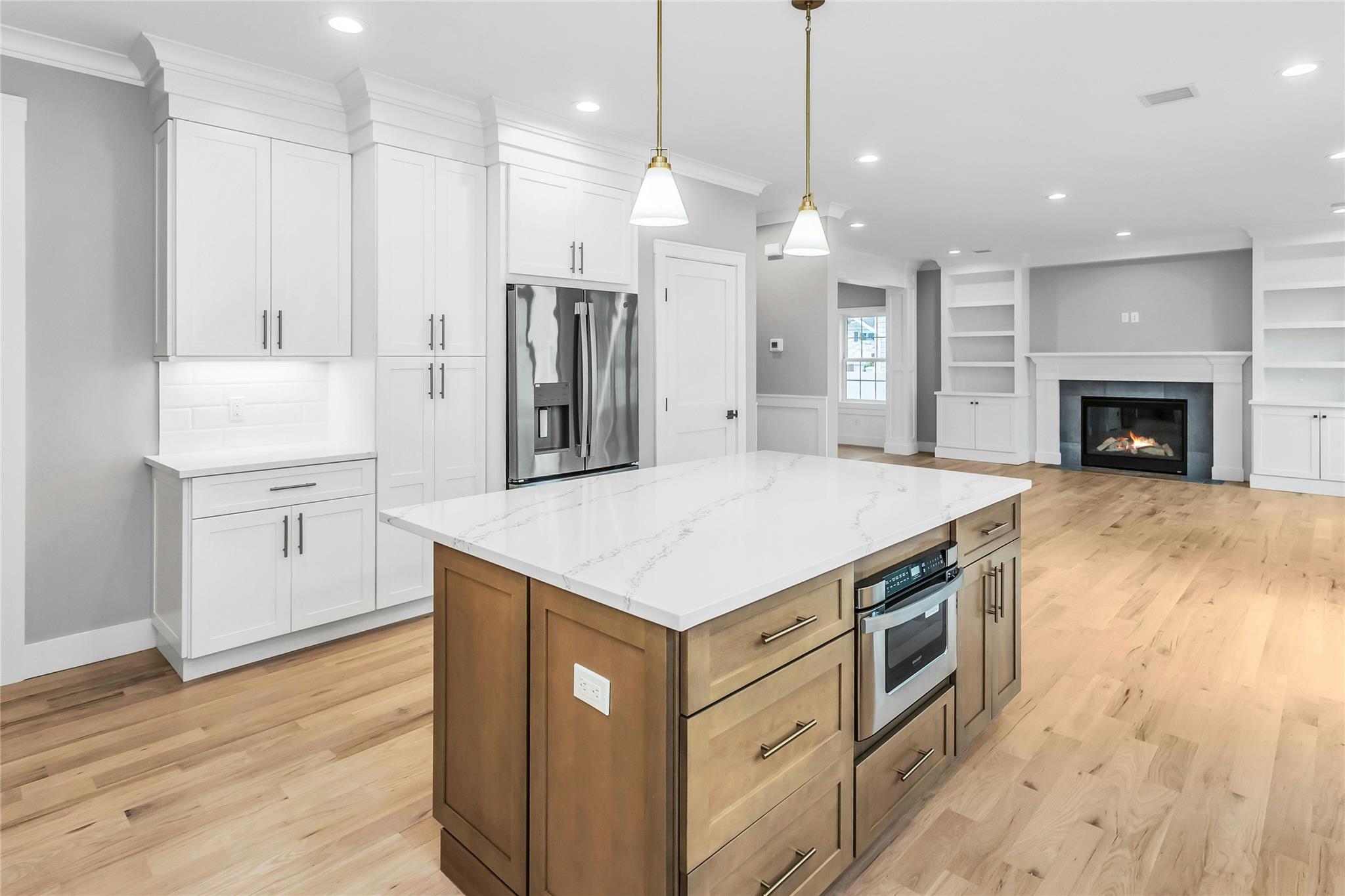 14 Terry Lane, Plainview, New York image 12