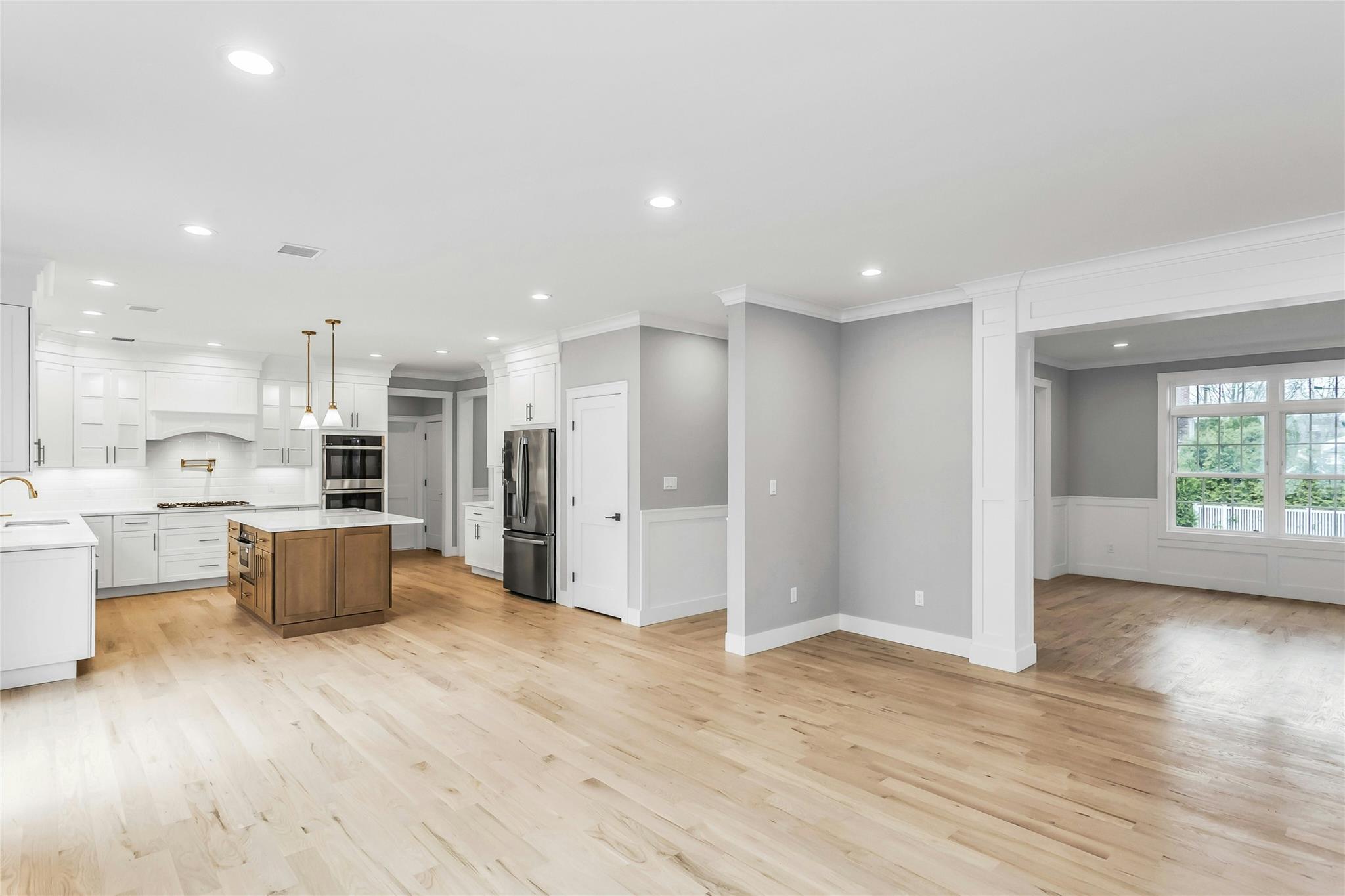 14 Terry Lane, Plainview, New York image 16