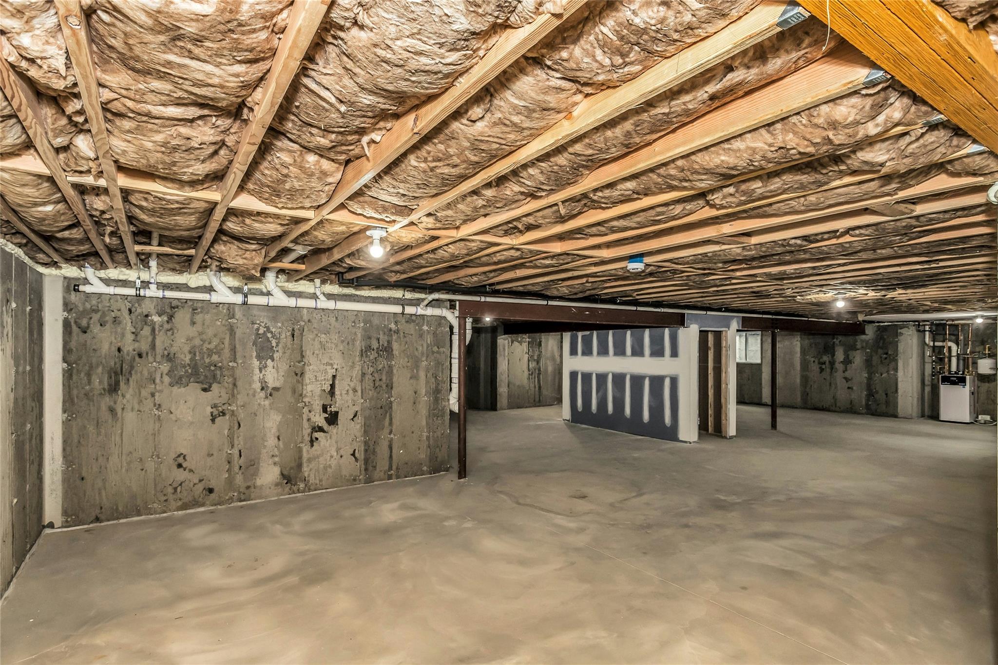 14 Terry Lane, Plainview, New York image 31