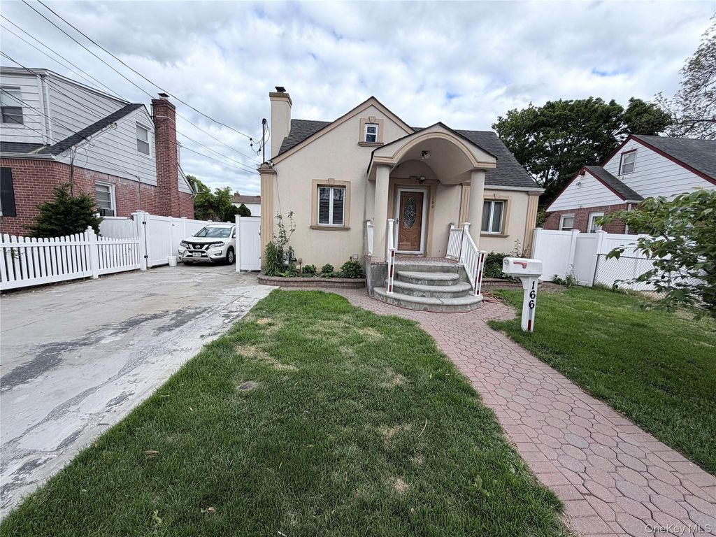 Photo of 166 Stanton Boulevard, Uniondale, NY 11553 (MLS # 1000663)
