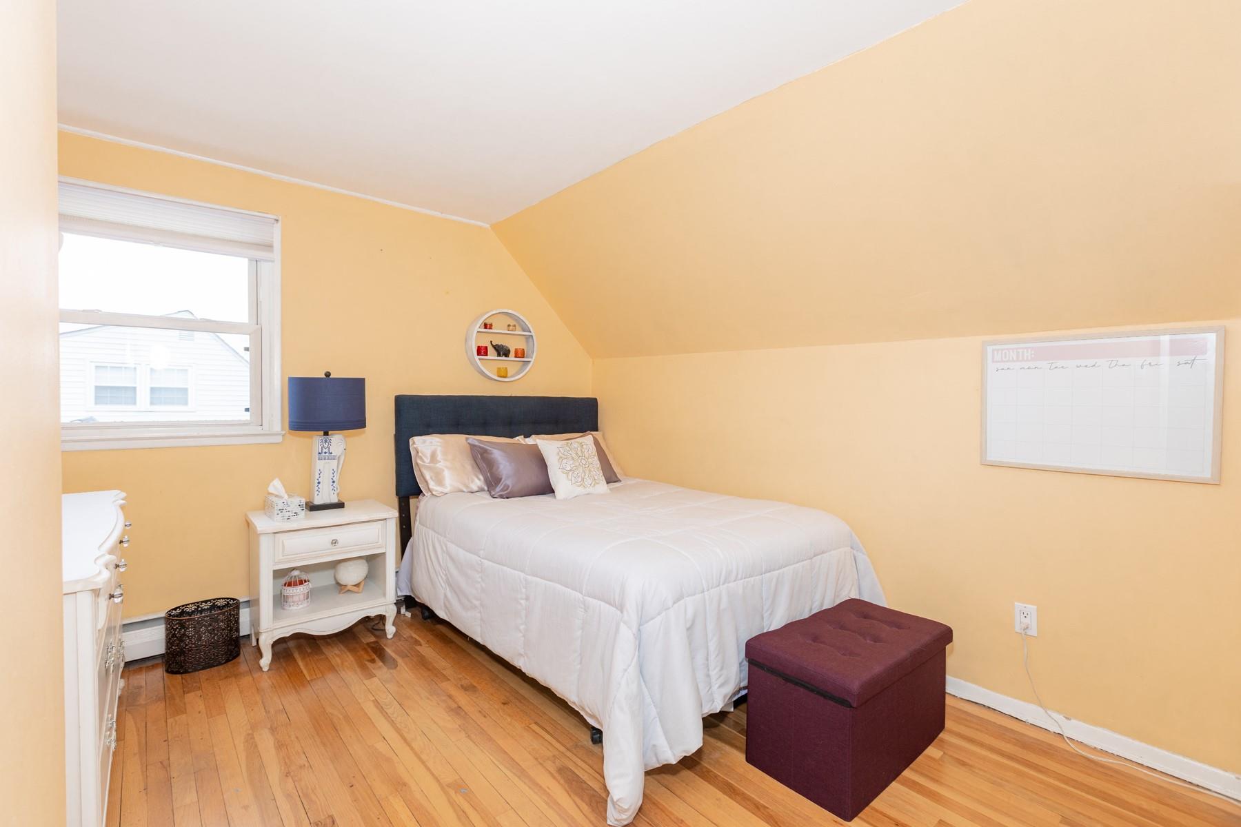 530 Goodrich Avenue, North Babylon, New York image 21