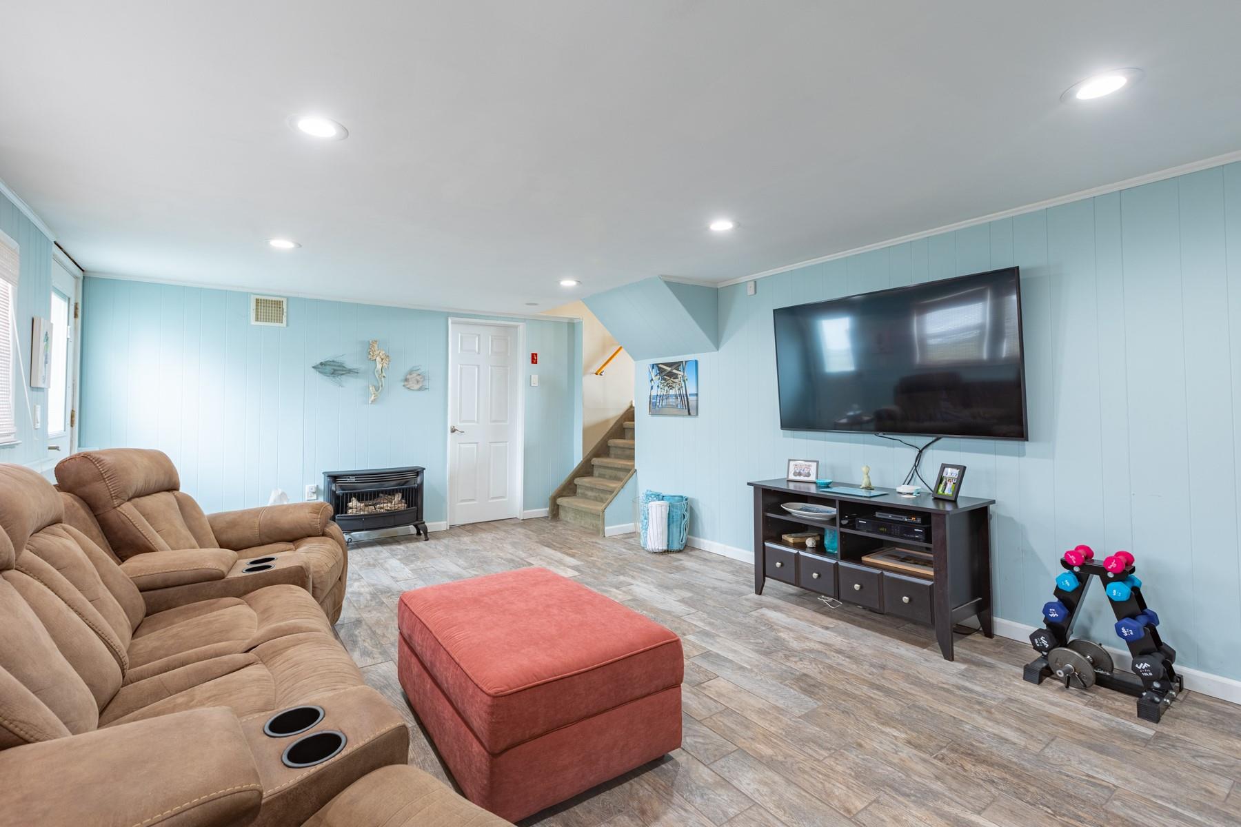530 Goodrich Avenue, North Babylon, New York image 14