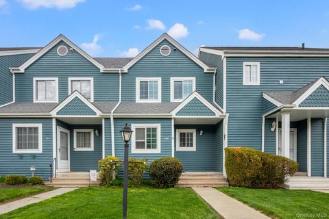 Photo of 702 Somerset Knoll, Brewster, NY 10509 (MLS # 987757)