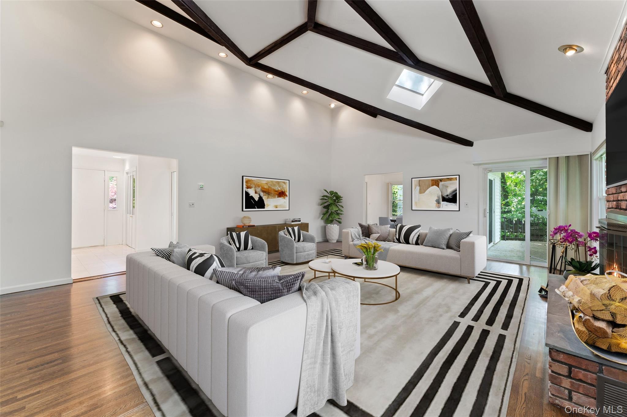 25 Saxon Woods Road