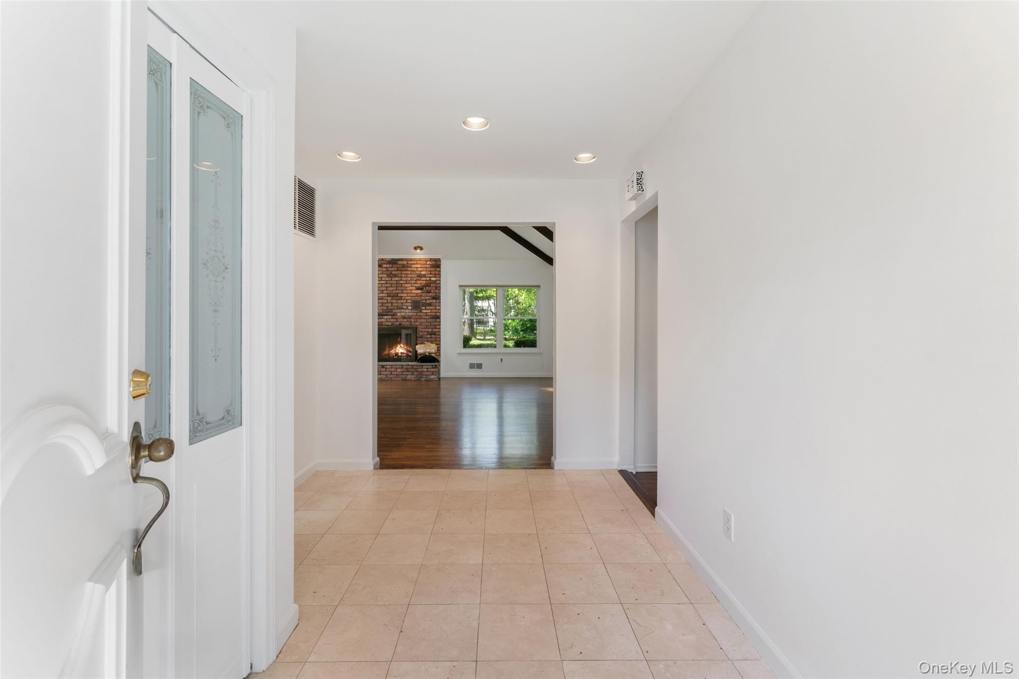 25 Saxon Woods Road