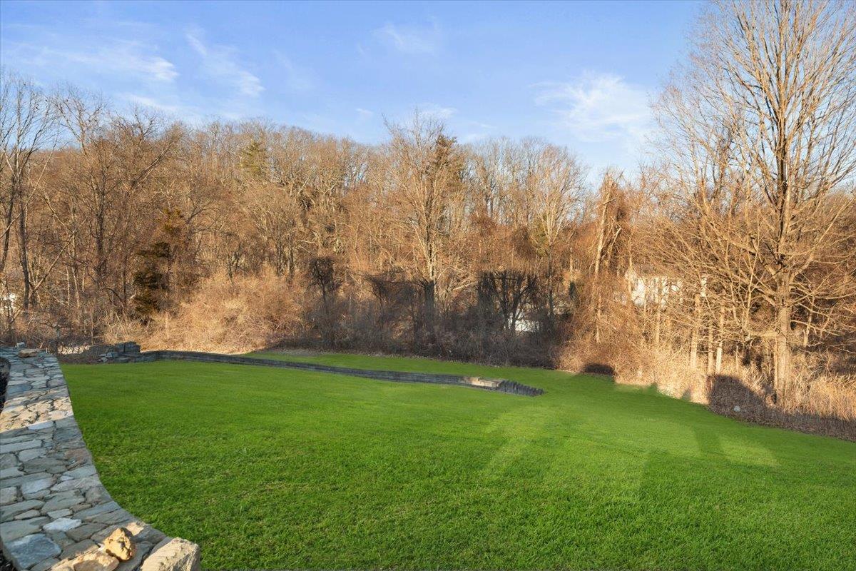 16 Somerset Drive, Patterson, New York image 27