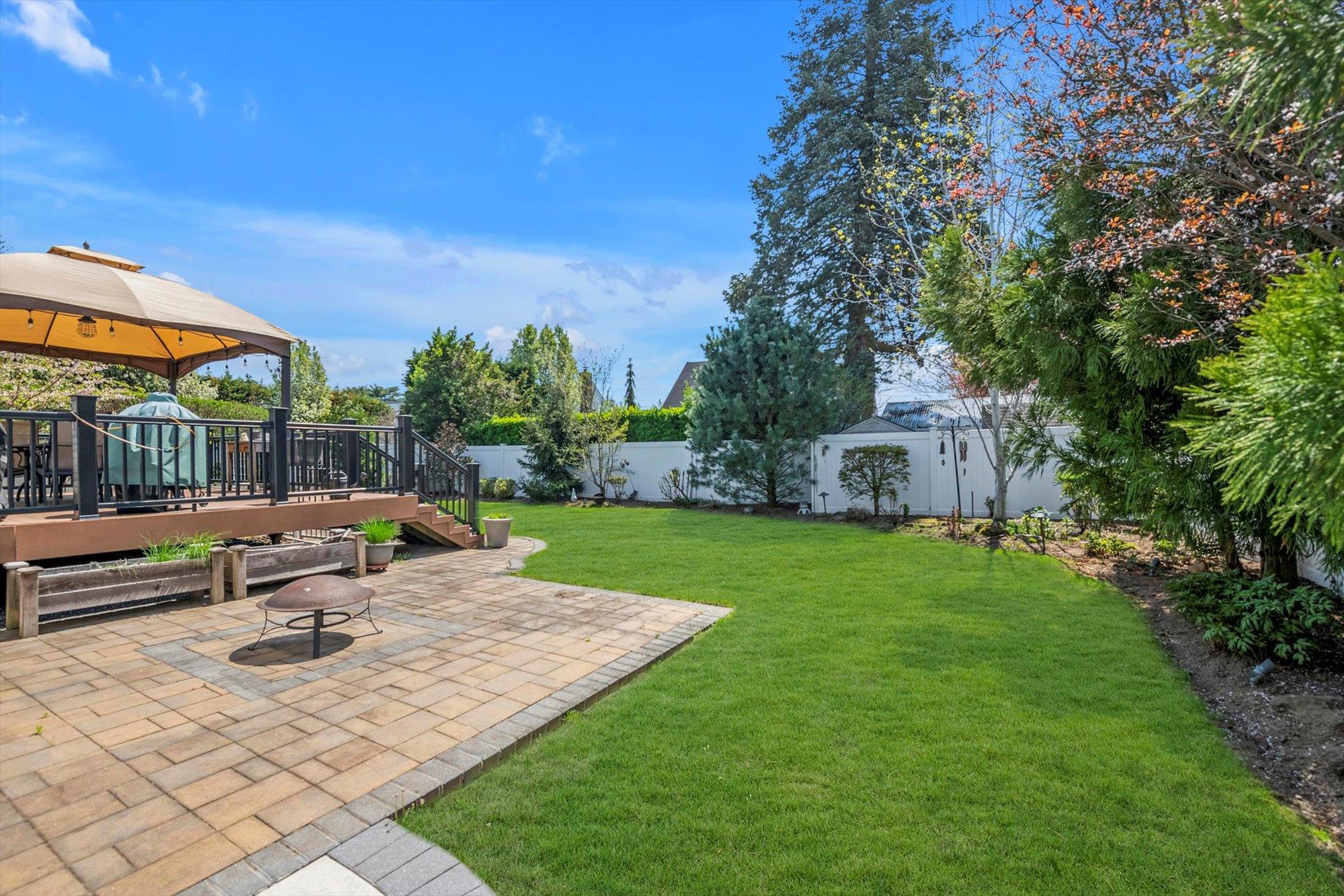 47 Parkview Circle, Bethpage, New York image 22