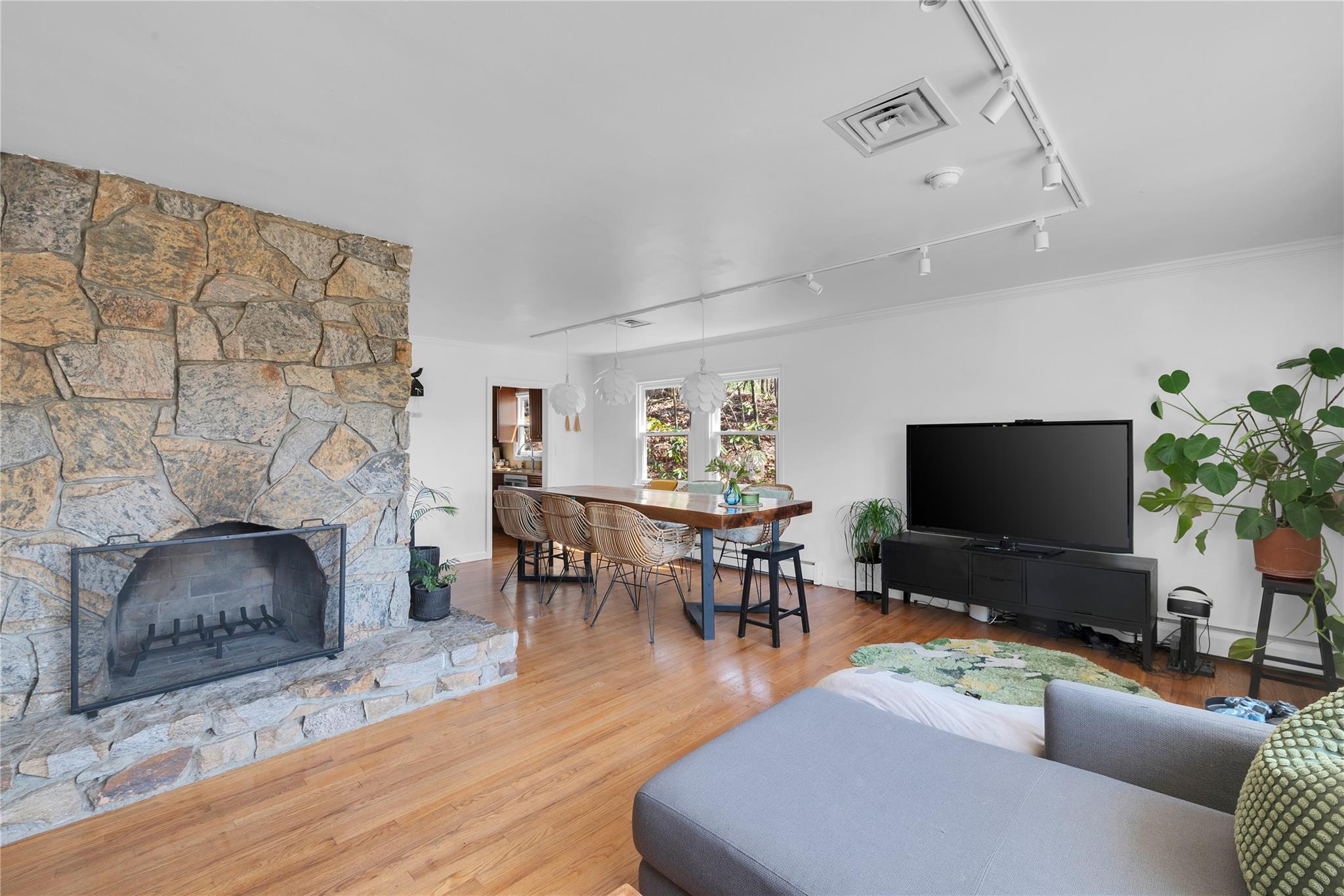52 Seneca Lane, Pleasantville, New York image 4