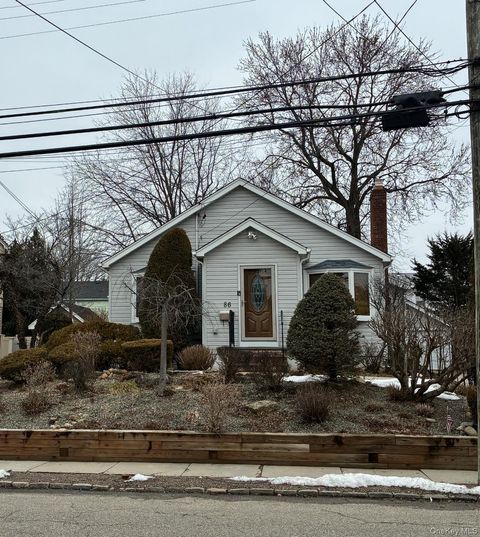 86 Scarcliffe Drive Malverne NY 11565