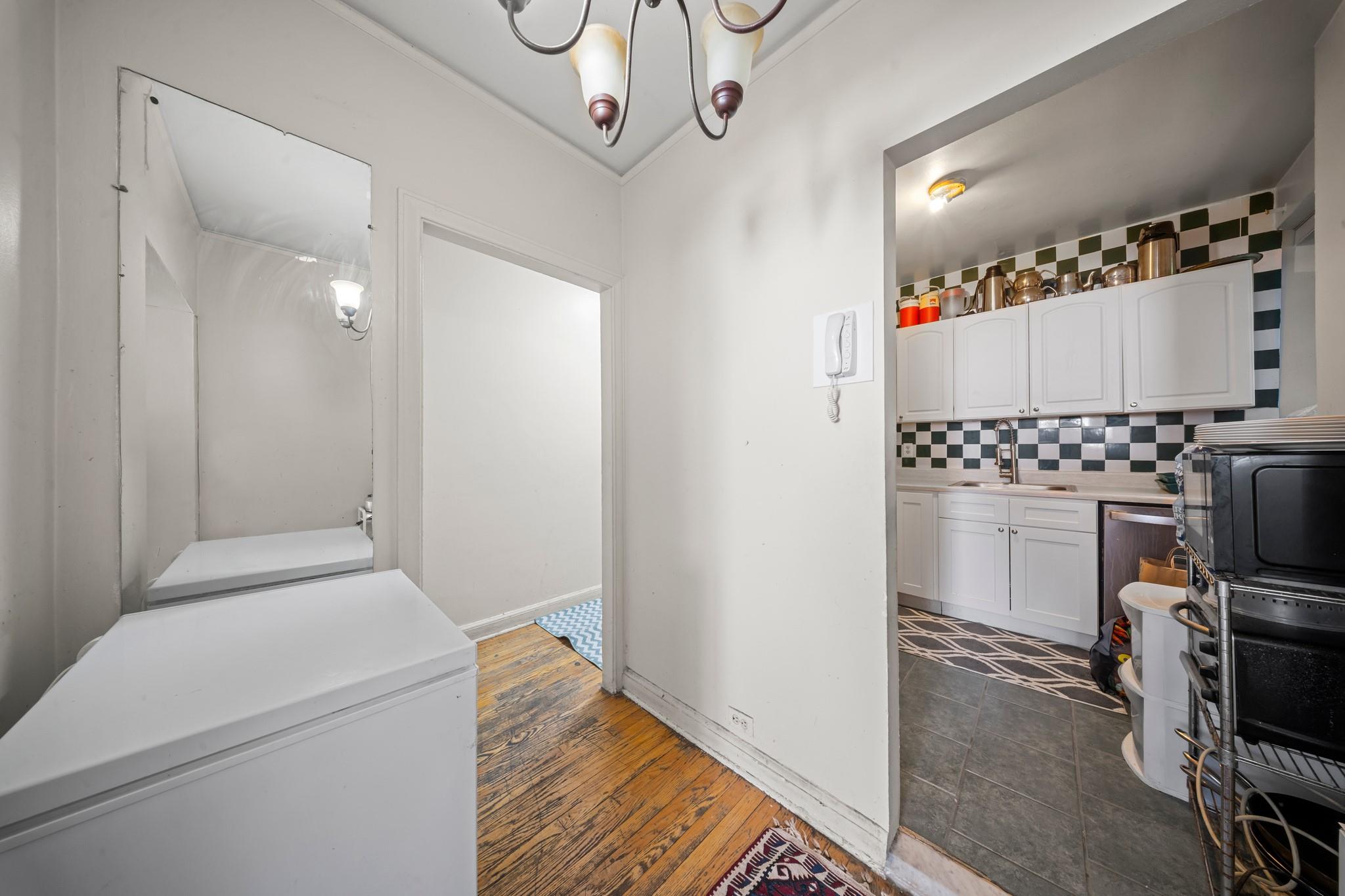 34-41 78 Street #5E, Jackson Heights, New York image 6