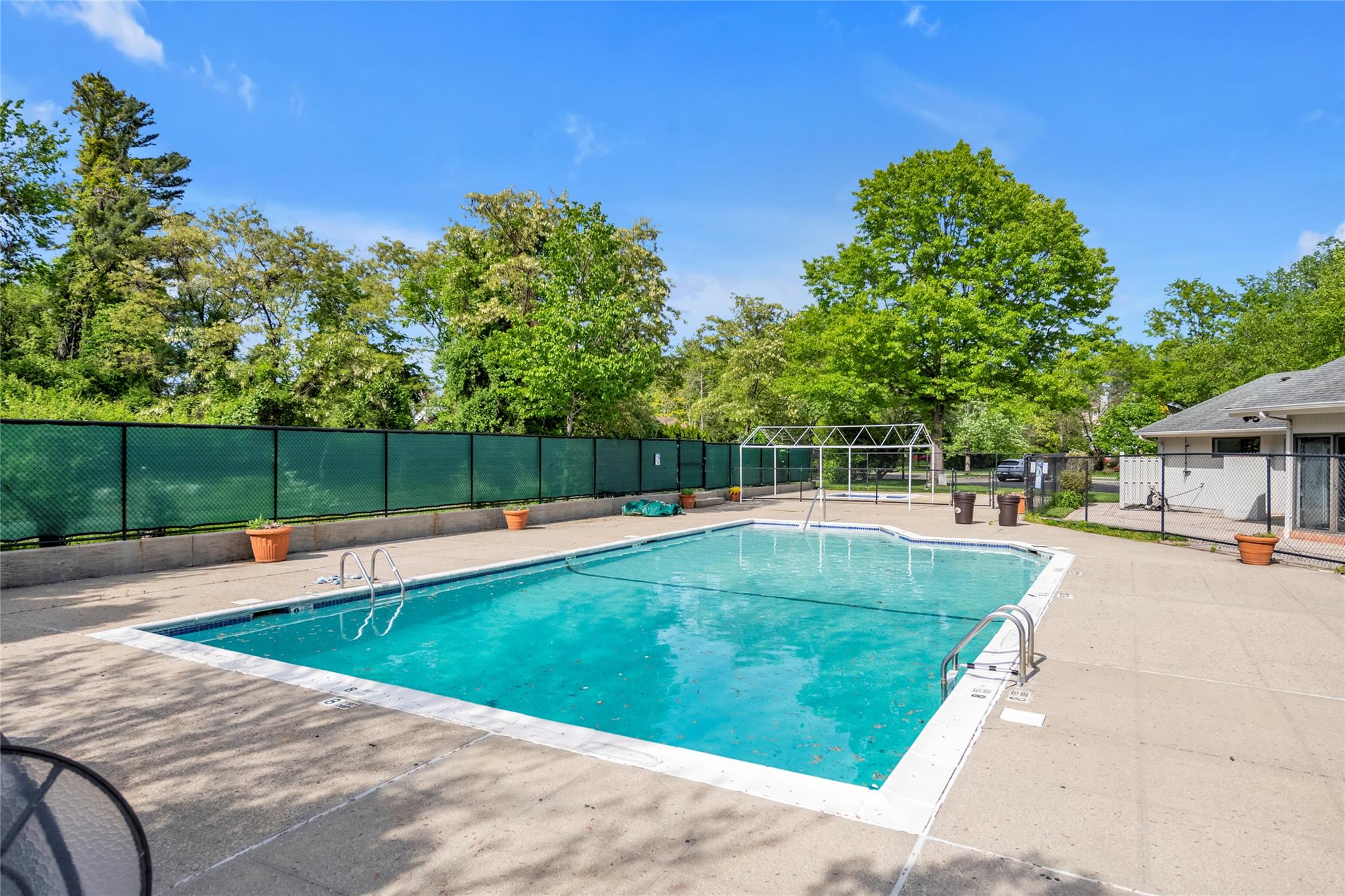 8 Bolton Drive, Manhasset, New York image 27