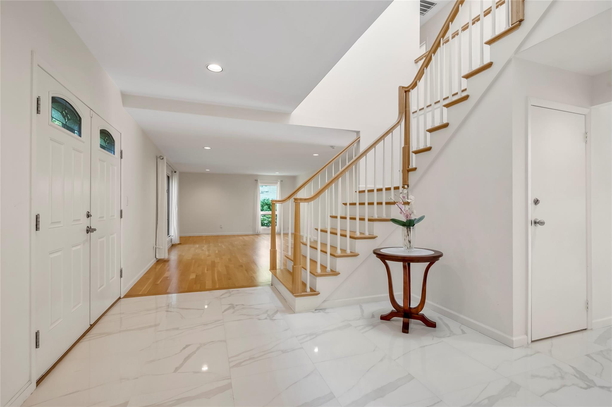 8 Bolton Drive