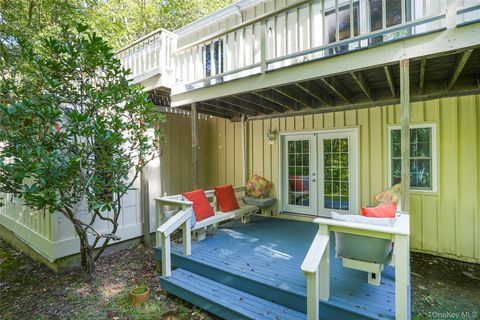 Tiny photo for 22 Peters Lane, Pound Ridge, NY 10576 (MLS # 915480)