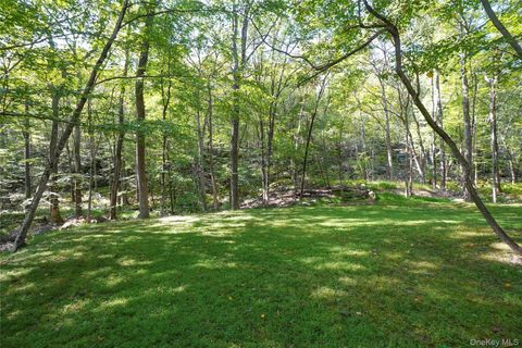 Tiny photo for 22 Peters Lane, Pound Ridge, NY 10576 (MLS # 915480)