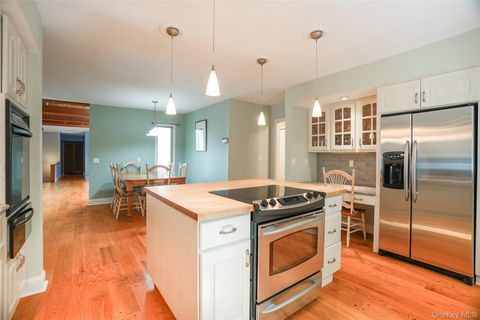 Tiny photo for 22 Peters Lane, Pound Ridge, NY 10576 (MLS # 915480)