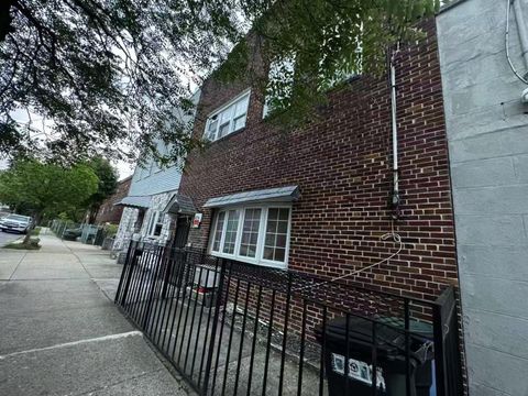 976 Sackett Avenue Bronx NY 10462