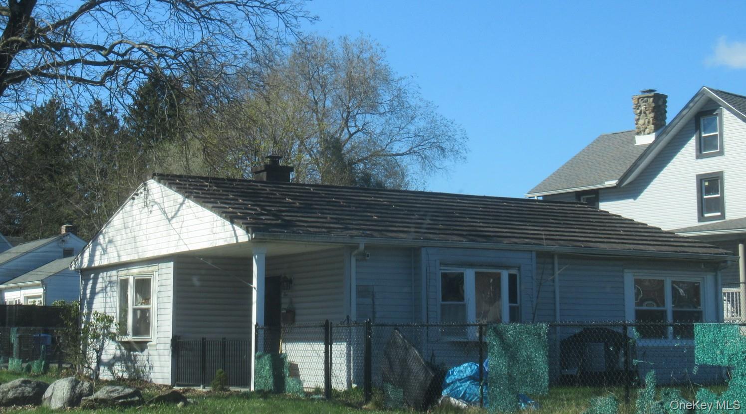 1 Hampton Place