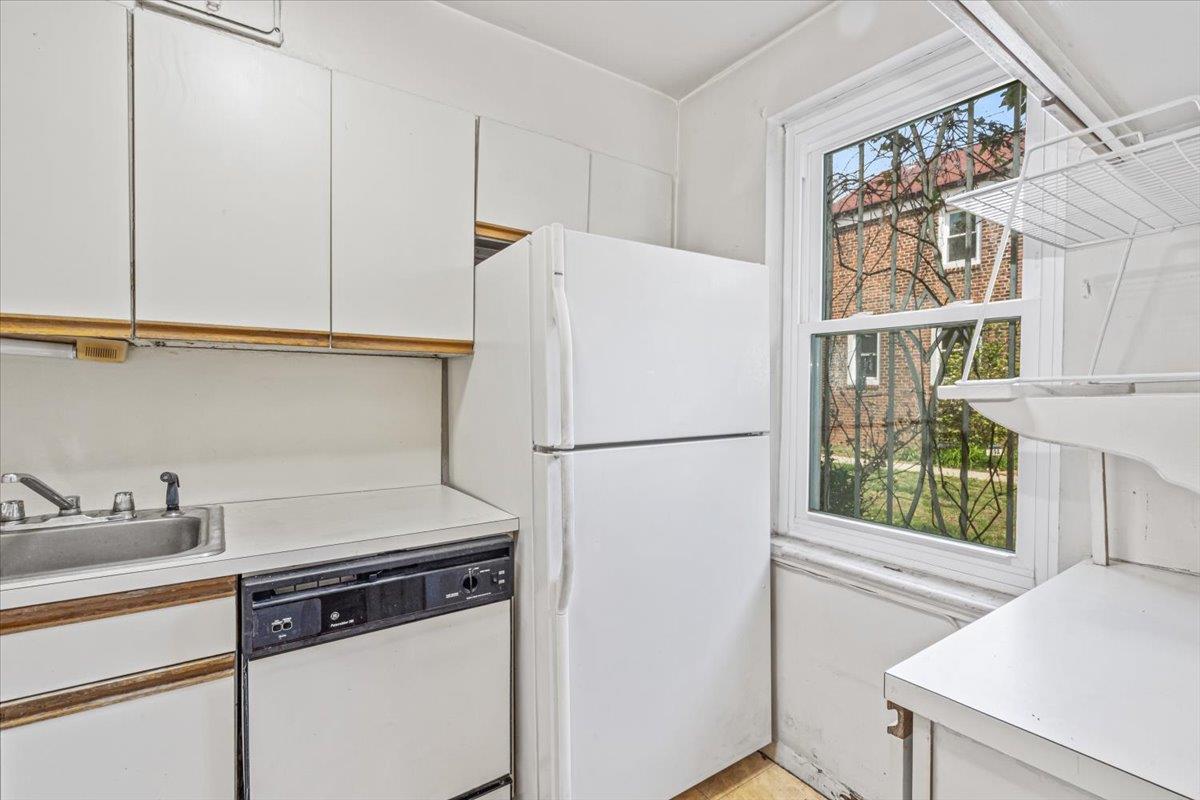 147-43 Village Road #38C, Jamaica, New York image 6