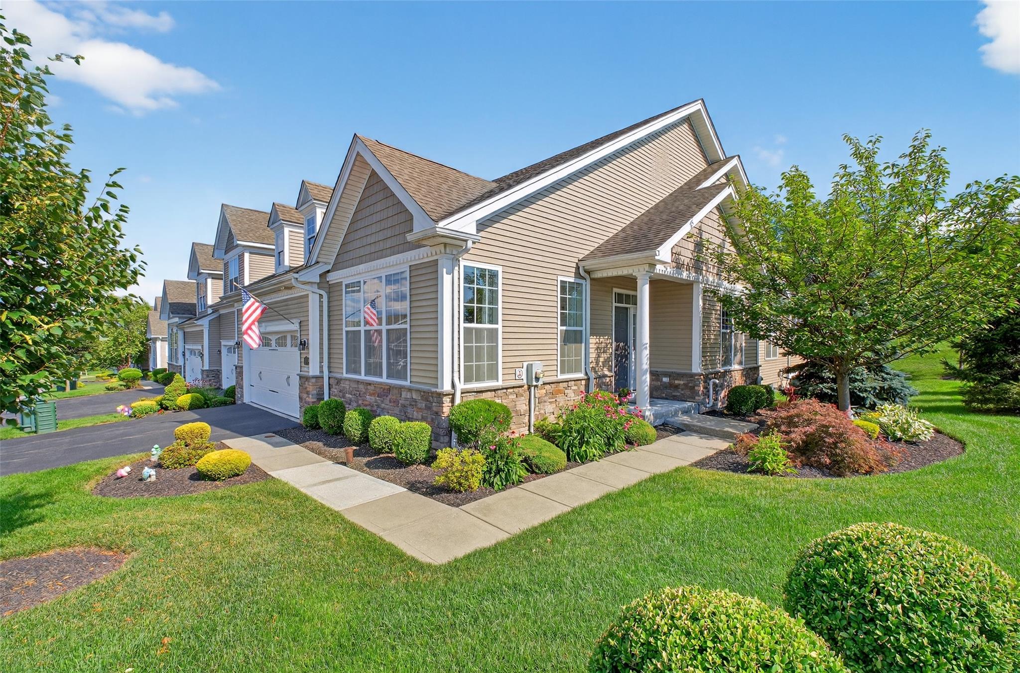 11 Avondale Lane