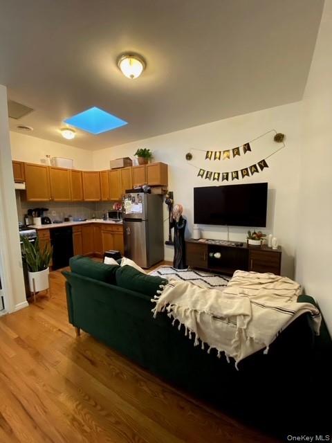 941 Manhattan Avenue