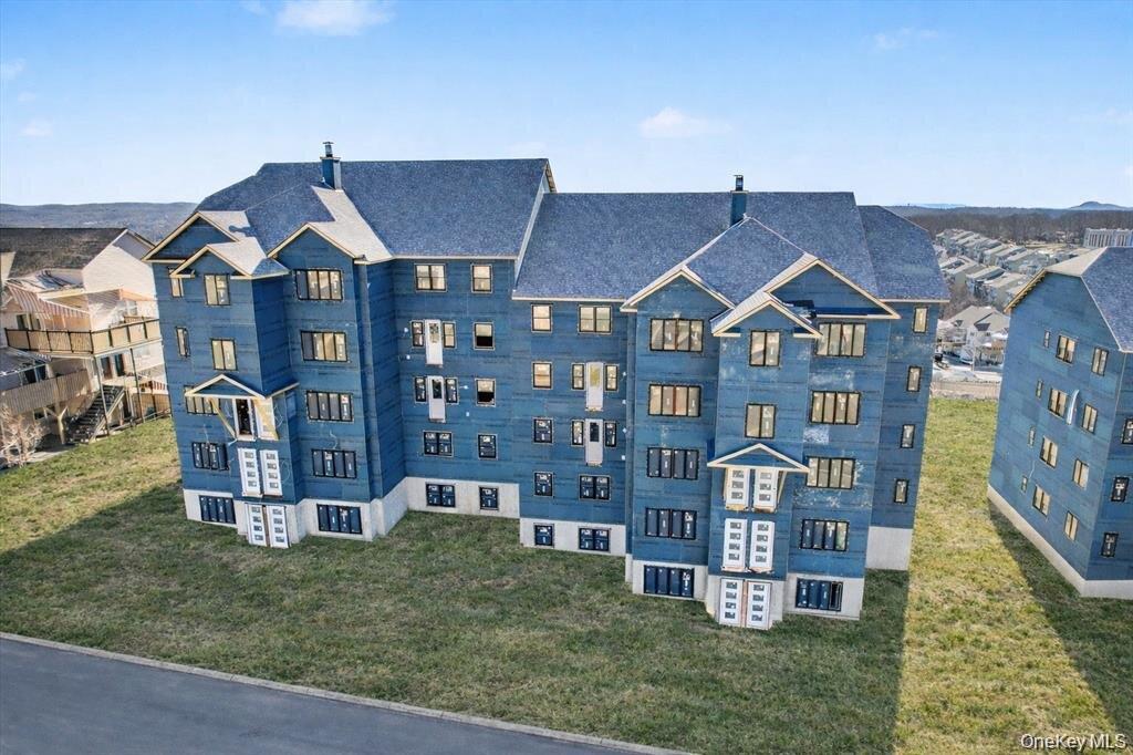 16 Chevron Road 103