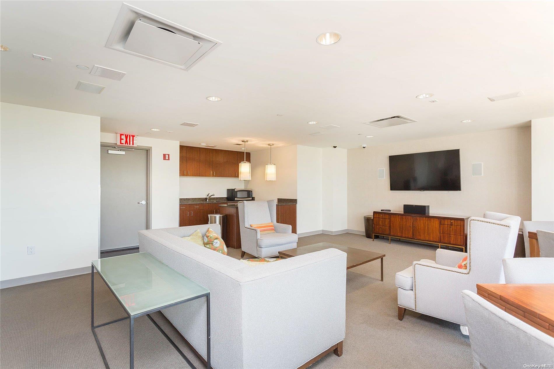 40-22 College Point Boulevard #PH2G, New York, New York image 6