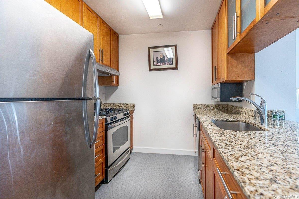 40-22 College Point Boulevard #PH2G, New York, New York image 12