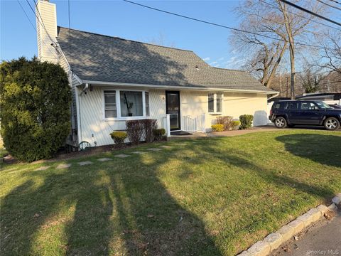 Homes For Sale - 6 Thorney Avenue<br/> Huntington Station, NY 11746
