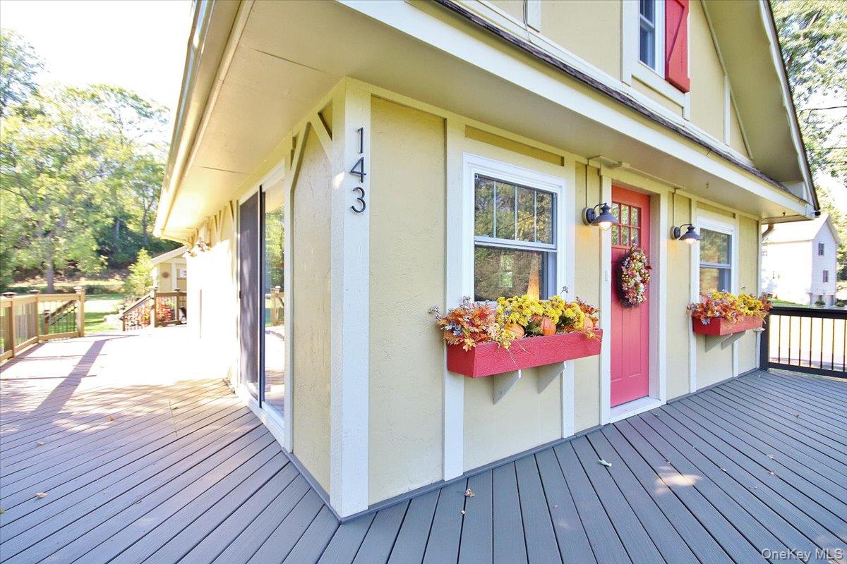 Marlboro, New York 12542, United States, 3 Bedrooms Bedrooms, ,2 BathroomsBathrooms,Residential,Active,227643