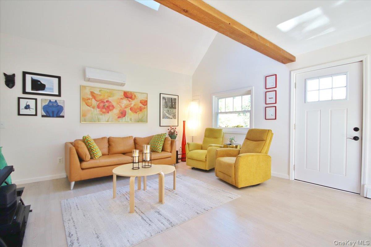 Marlboro, New York 12542, United States, 3 Bedrooms Bedrooms, ,2 BathroomsBathrooms,Residential,Active,227643