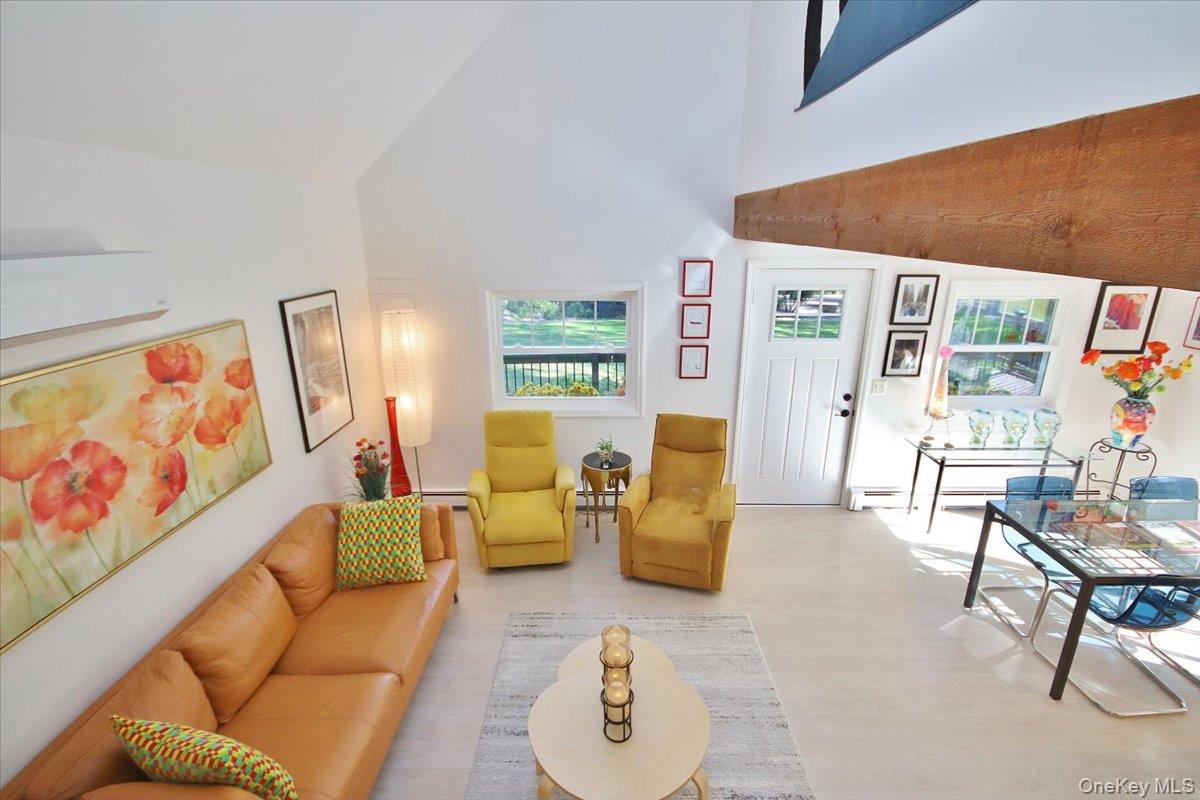 Marlboro, New York 12542, United States, 3 Bedrooms Bedrooms, ,2 BathroomsBathrooms,Residential,Active,227643